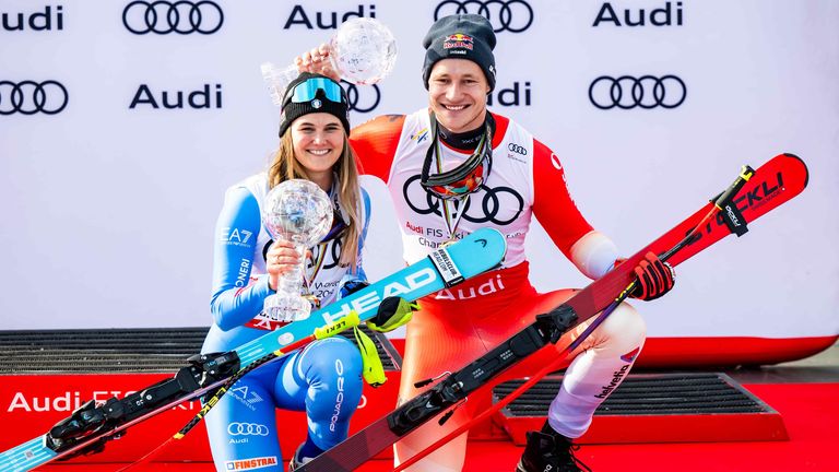 Laura Pirovano (Italien) und Marco Odermatt (Schweiz) sind die Sieger der kleine Kristallkugel im Abfahrtsweltcup 2025/26. 