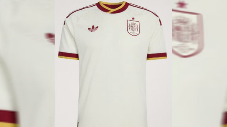 SPANIEN: Auswärtstrikot (Quelle: adidas)