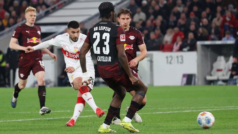 Undav schießt das 1:0 für den Vfb.