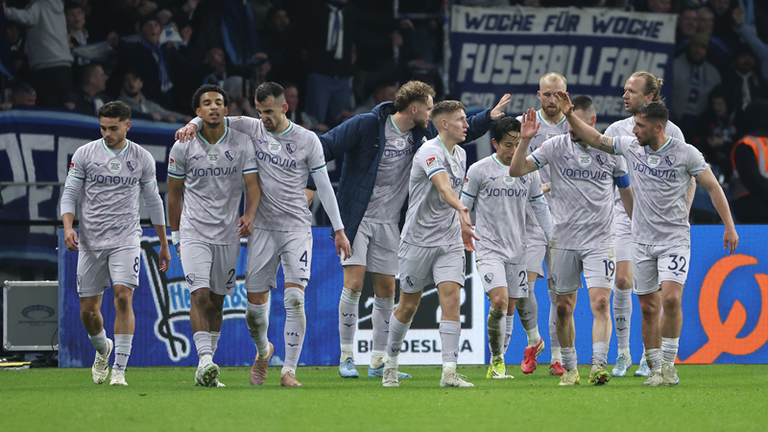 Die Bochumer feiern den späten Ausgleich von Leandro Morgalla. Der VfL Bochum spielt am Sonntag zuhause gegen Kiel. 