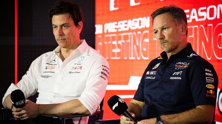 Ex-Red-Bull-Teamchef Christian Horner (r.) neben seinem langjährigen Rivalen und Mercedes-Boss Toto Wolff.