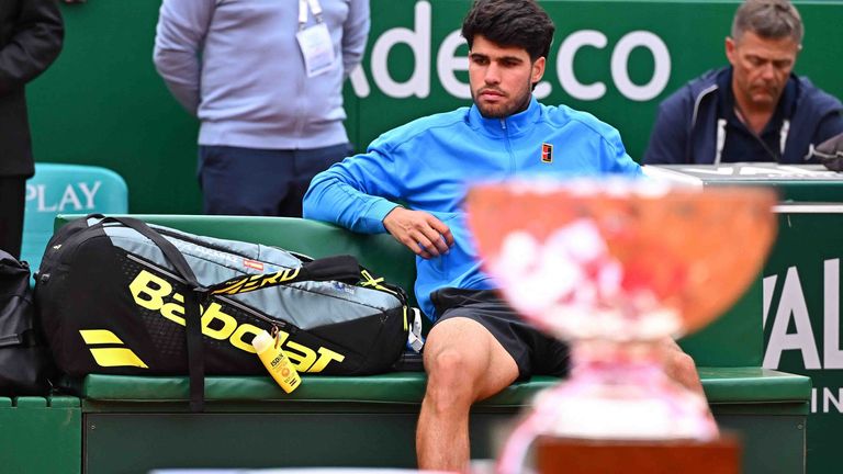 Carlos Alcaraz sagt seine Teilnahme an den French Open 2026 ab.