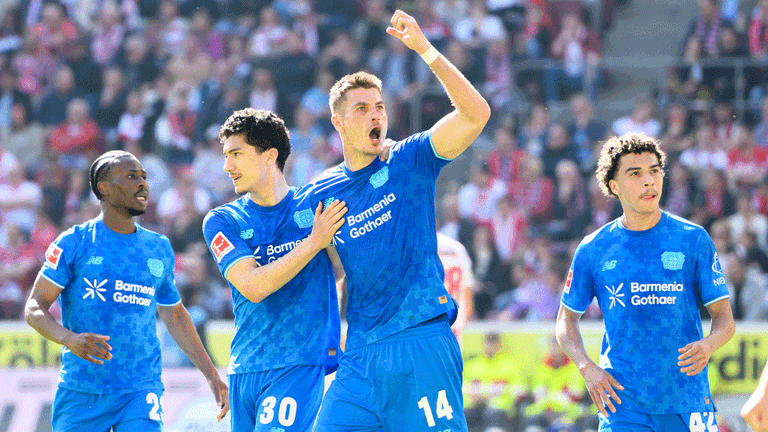 Schick trifft gleich doppelt im Spiel zwischen Leverkusen und Köln.