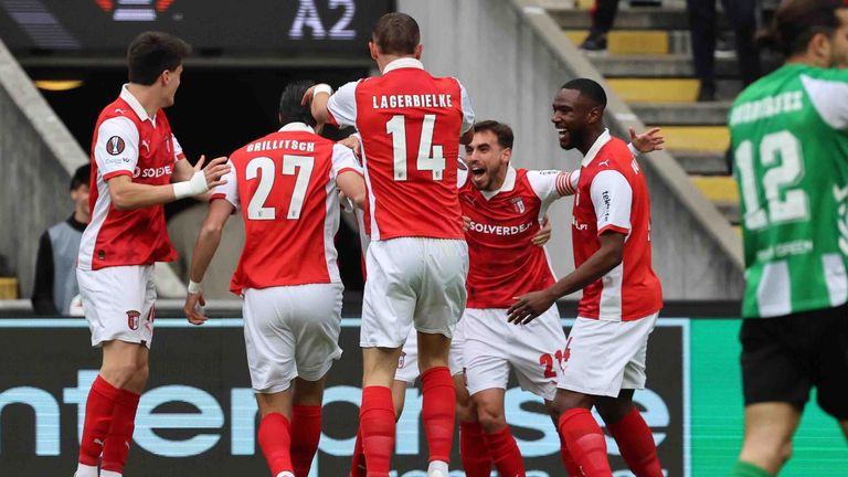 Sporting Braga ist nach einem spektakulären Comeback der Gegner des SC Freiburg im Halbfinale der Europa League.
