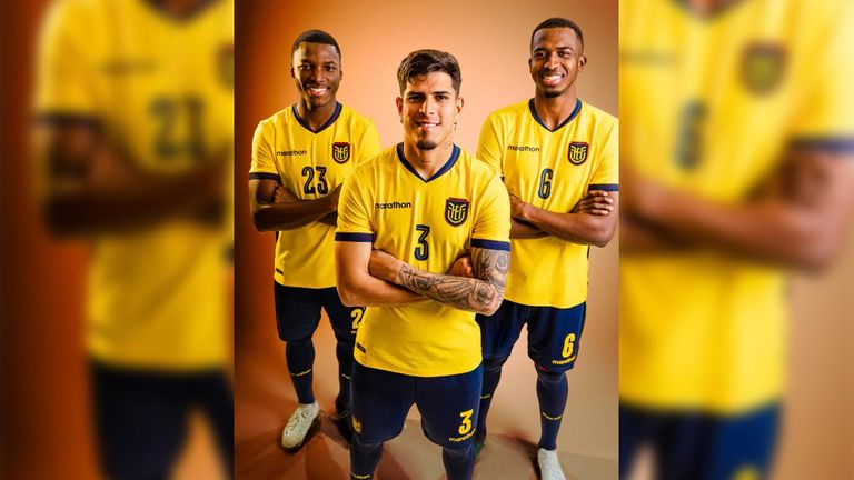 ECUADOR: Heimtrikot (Quelle: X @footballshirt)
