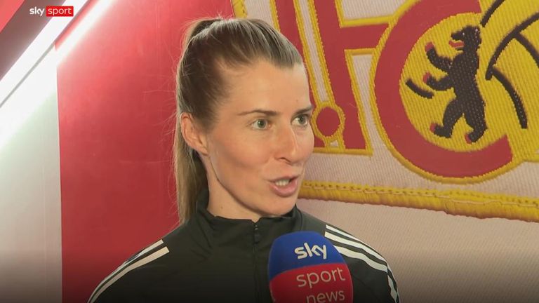 Marie-Louise Eta schreibt als erste weibliche Bundesliga-Trainerin Geschichte.