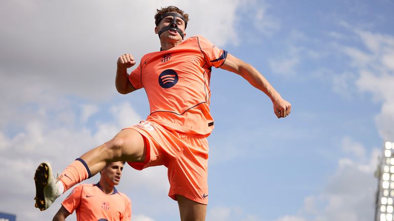 Fermin Lopez bejubelt seinen Treffer zum 1:0 für Barcelona gegen Getafe.