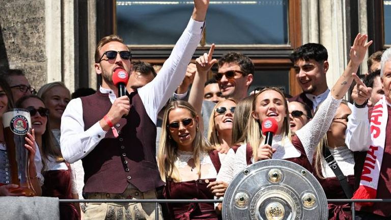 Dürfen Harry Kane und Georgia Stanway in diesem Jahr gemeinsam das Triple bejubeln auf dem Marienplatz. 