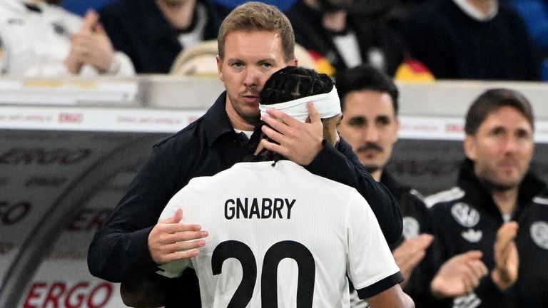 Julian Nagelsmann muss bei der WM möglicherweise auf Serge Gnabry verzichten. 