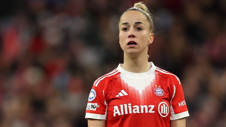 Giulia Gwinn hofft nach ihrer Schulterverletzung auf ein schnelles Comeback.