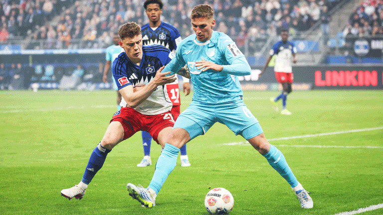 Nicolai Remberg (links) und Grischa Prömel im Zweikampf bei der Partie zwischen dem Hamburger SV und der TSG Hoffenheim.