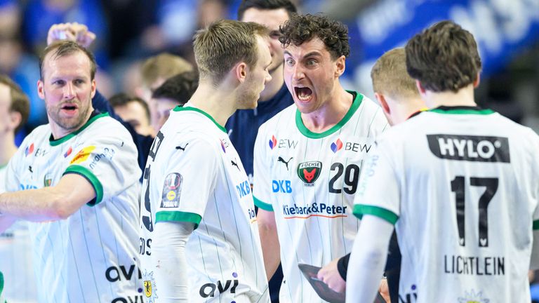 Die Füchse Berlin feiern gegen den BHC ihren zweiten DHB-Pokaltitel in der Vereinshistorie.