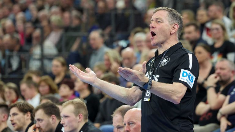 Bundestrainer Alfred Gislason will die deutsche Nationalmannschaft bei der Heim-WM 2027 zum Titel führen.