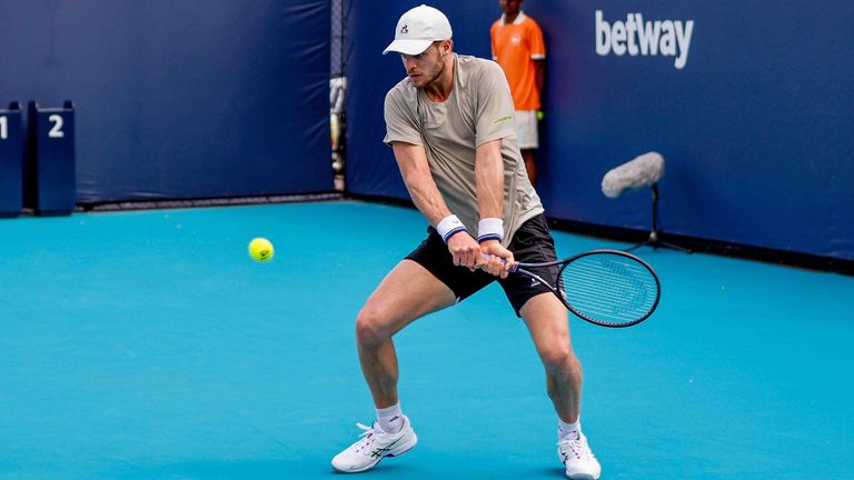 Yannick Hanfmann verliert in Marrakesch gegen Luciano Darderi.