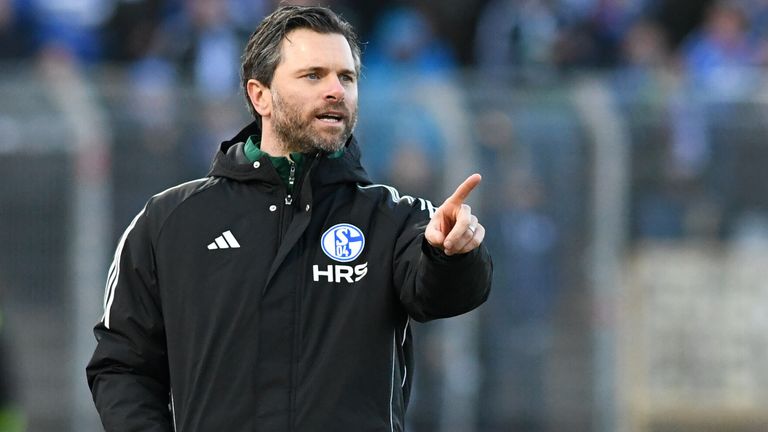 Schalke Co-Trainer Tim Hoogland verlängert langfristig.