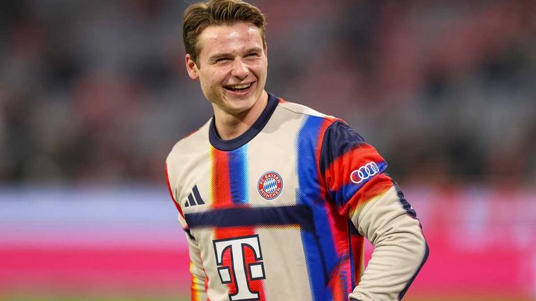 Jonas Urbig wechselte im Januar 2025 vom 1. FC Köln zum FC Bayern.