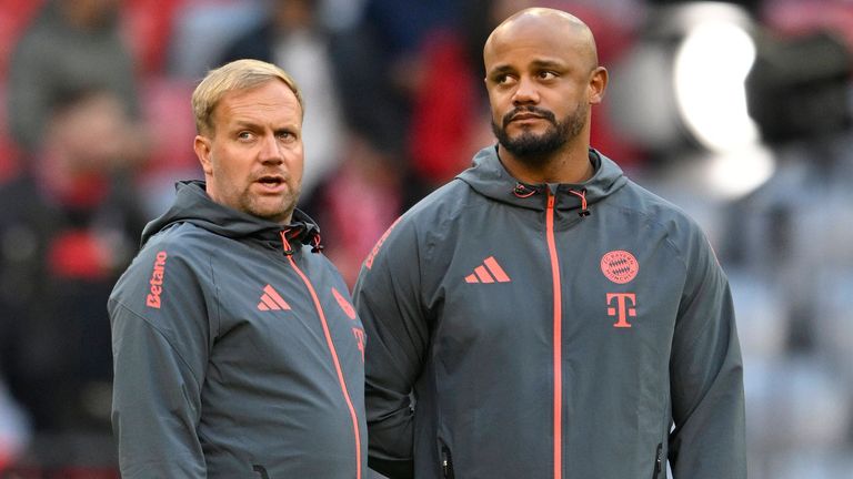 In Paris muss Bayern-Co-Trainer Aaron Danks die Rolle von Vincent Kompany an der FCB-Seitenlinie einnehmen. 