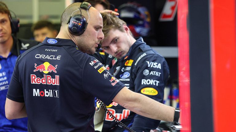 Max Verstappens langjähriger Renningenieur Gianpiero Lambiase (l.) verlässt laut Medienberichten Red Bull und schließt sich McLaren an.