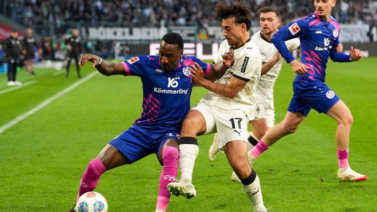 Mainz 05 erzielt ein last-Minute Remis gegen Borussia Mönchengladbach.