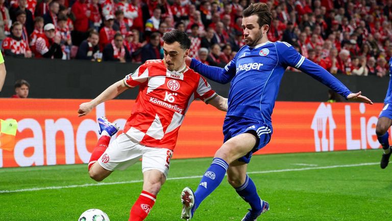 Das Hinspiel konnte der 1. FSV Mainz 05 mit 2:0 für sich entscheiden.