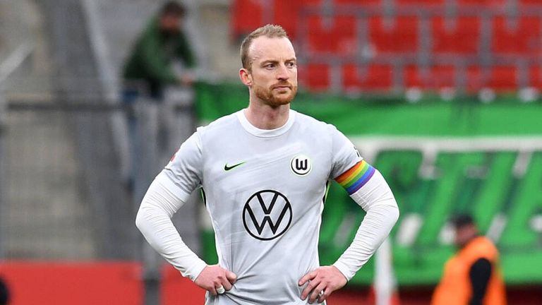 Der VfL Wolfsburg muss im Abstiegskampf auf seinen Kapitän Maximilian Arnold verzichten.