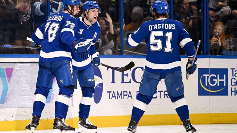 Wichtiges Spiel in der Atlantic Division. Tampa Bay Lightning trifft am Samstag um 23 Uhr auf die Verfolger Boston Bruins - Live auf Sky Spo