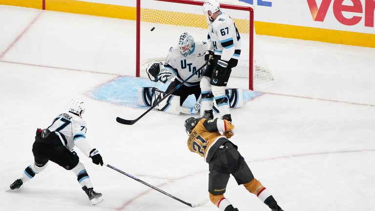 Die Vegas Golden Knights besiegen Utah Mammoth in den NHL-Playoffs.