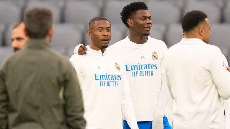 Der gesperrte Aurelien Tchouameni (m.) war Teil des Real-Abschlusstrainings.