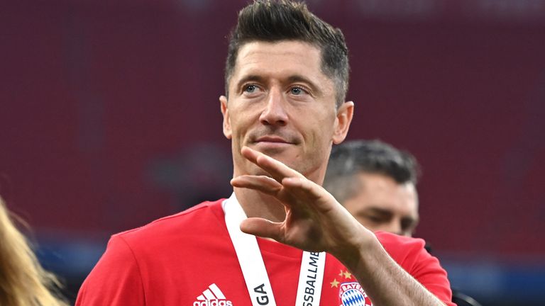 REKORDTORSCHÜTZE ist Robert Lewandowski mit 62 (!) Treffern.