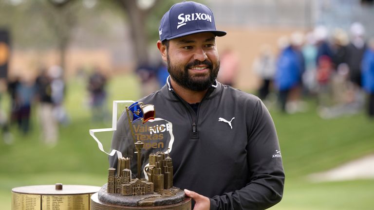 J.J. Spaun feiert in Texas dank seiner starken Schlussrunde. 