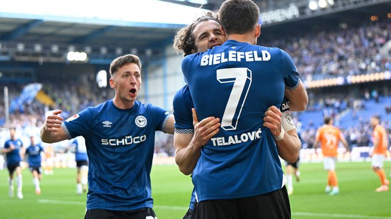 Arminia Bielefeld gegen SV Darmstadt 98 in der 2. Bundesliga.