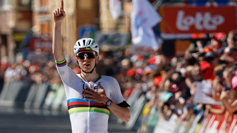 Tadej Pogacar gewinnt Lüttich-Bastogne-Lüttich