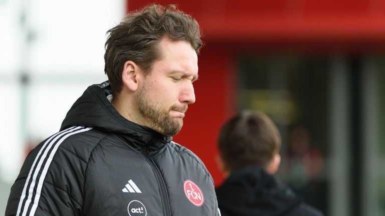 Thomas Oostendorp wird von Co-Trainerin Isabel Bauer abgelöst.