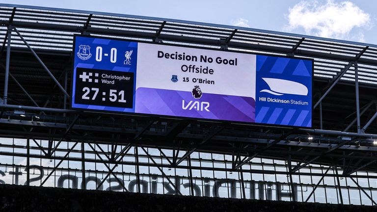 Während in der Premier League der VAR zum Einsatz kommt, wurde die Einführung in der Championship von den Klubs abgelehnt.