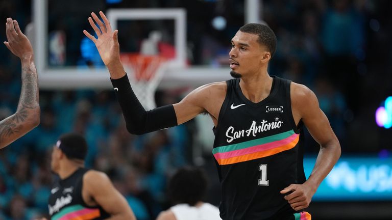 Victor Wembanyama wird einstimmig zum besten Defensivspieler der NBA gewählt - historisch!