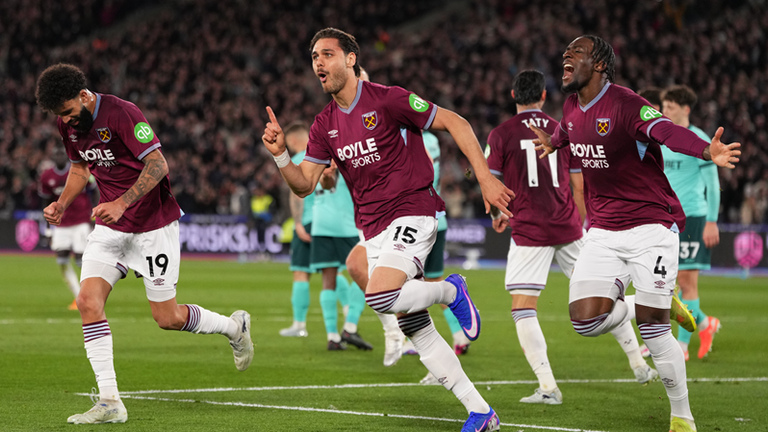 Ex-Stuttgarter Kostantinos Mavropanos (mitte) erzielte am Wochenende einen Doppelpack. Heute trifft West Ham auf Crystal Palace. 