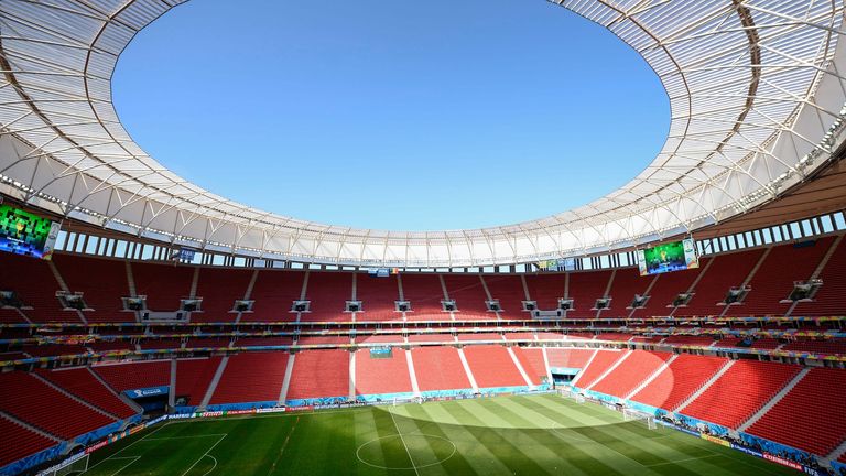 Brasília: Estádio Nacional Mané Garrincha in der Hauptstadt erwartet die Fans mit einer architektonisch beeindruckenden Arena. Kapazität: 