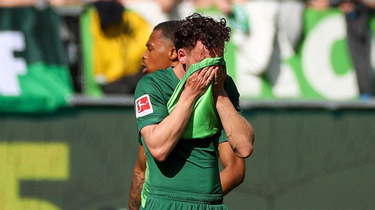 Aaron Zehnter steckt mit dem VfL Wolfsburg im Bundesliga-Tabellenkeller fest.