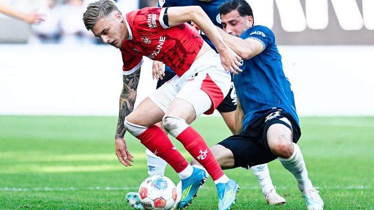 1. FC Kaiserslautern gegen Arminia Bielefeld.