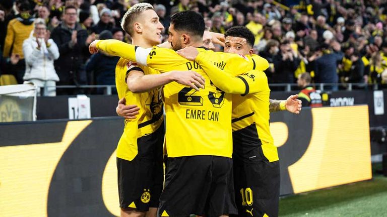 Jadon Sancho (r.) spielte zuletzt 2024 zusammen mit Nico Schlotterbeck und Emre Can beim BVB.