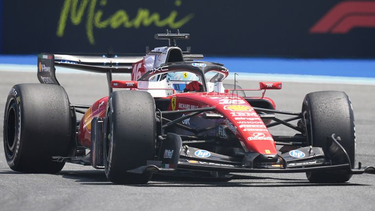 Charles Leclerc setzt im ersten und einzigen Training in Miami die Bestzeit.