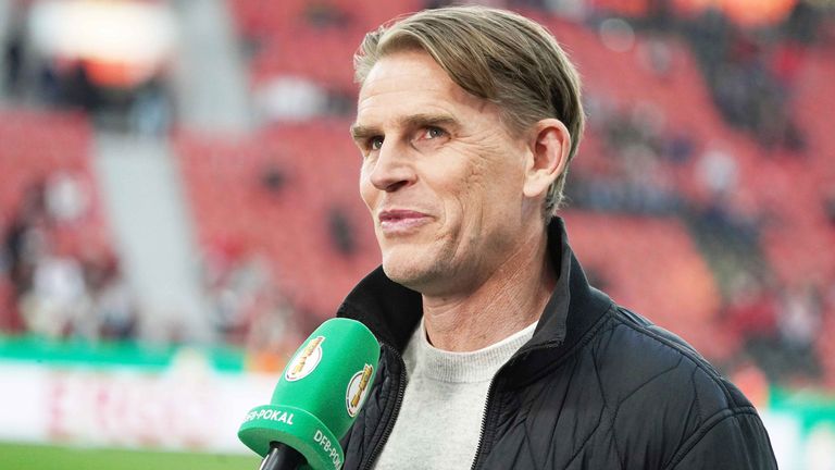 Sportdirektor Christoph Freund mit Titelansage in Richtung Stuttgart.