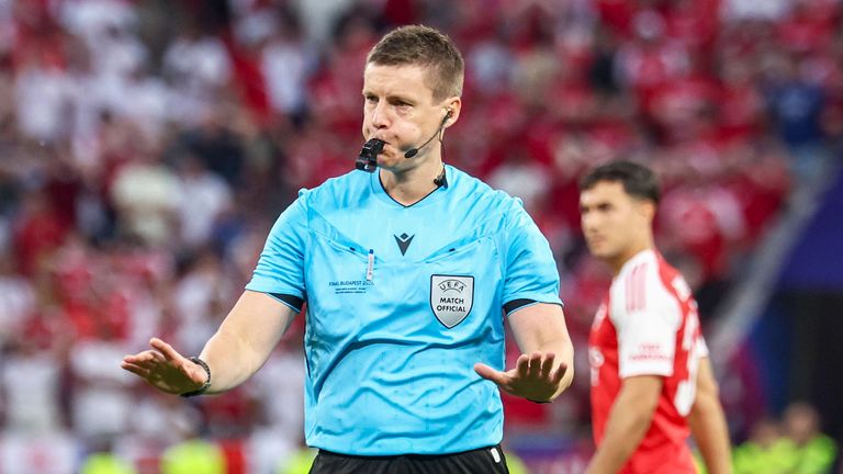 Pfiff das Finale der Champions League: Daniel Siebert.