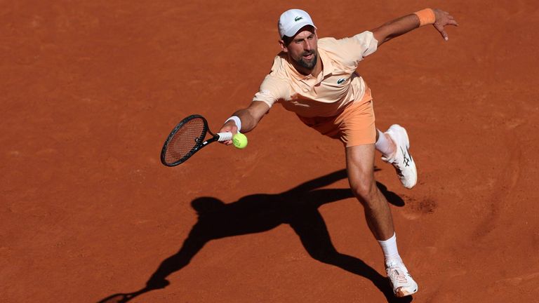 Novak Djokovic steht in Paris mal wieder in der 3. Runde.