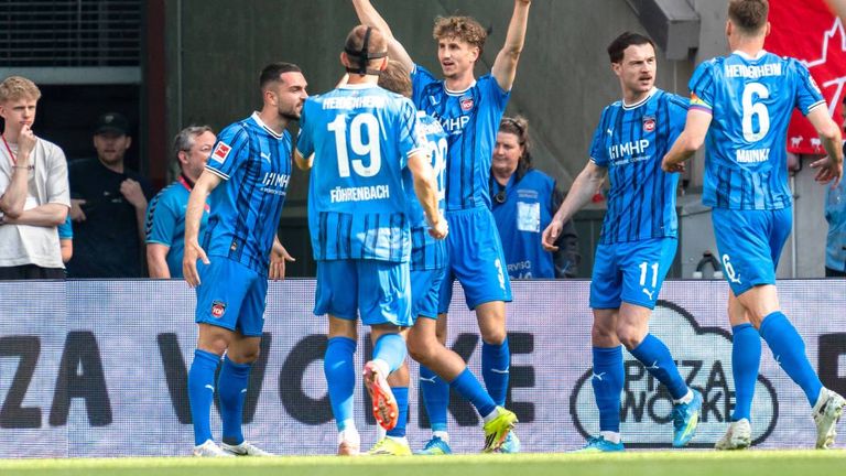 Jan Schöppner schießt zwei der drei Tore gegen den 1. FC Köln.