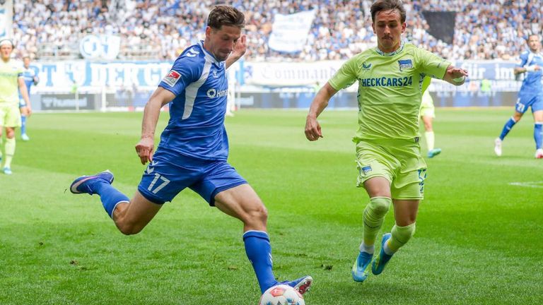 Der 1. FC Magdeburg gewinnt gegen den Hauptstadt-Klub Hertha BSC.