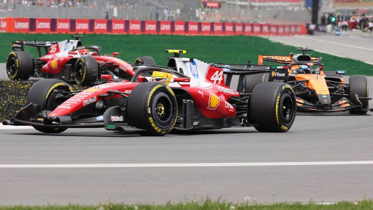 Lewis Hamilton (v.) fährt in Kanada sein bestes Ferrari-Resultat ein. Für McLaren war der Rennsonntag ein Desaster.