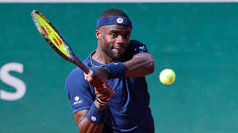 Frances Tiafoe gewann die zweite Runde der French Open in Paris.