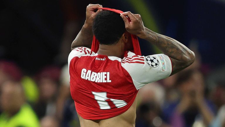 Arsenal verliert das Champions-League-Finale gegen Paris Saint-Germain in Budapest.