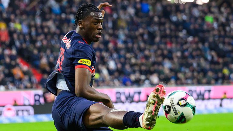 Joane Gadou steht nach Sky Sport Informationen vor einem Wechsel von Red Bull Salzburg zum BVB.